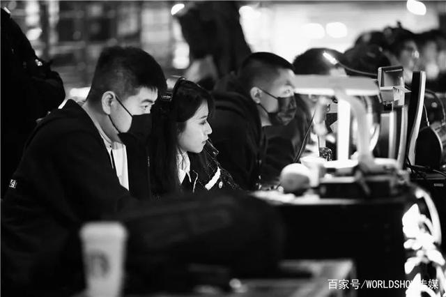 黑白直播手机版游戏(黑白直播官方版2018下载)-第1张图片-SafeW 黑白直播手机版游戏(黑白直播官方版2018下载)-第1张图片-SafeW